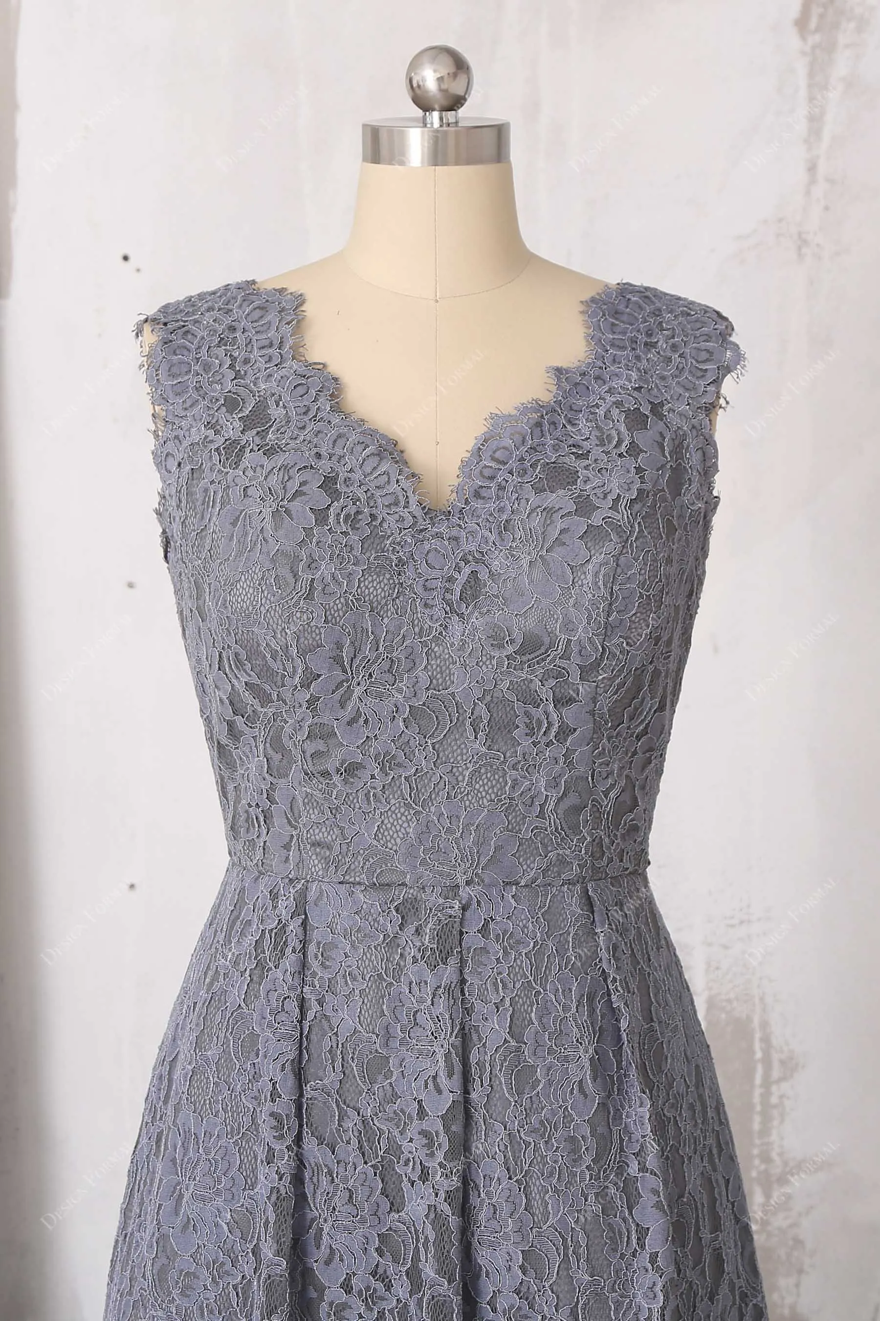 Grey Lace Scalloped V-neck Sleeveless Floor Length Formal Dress
