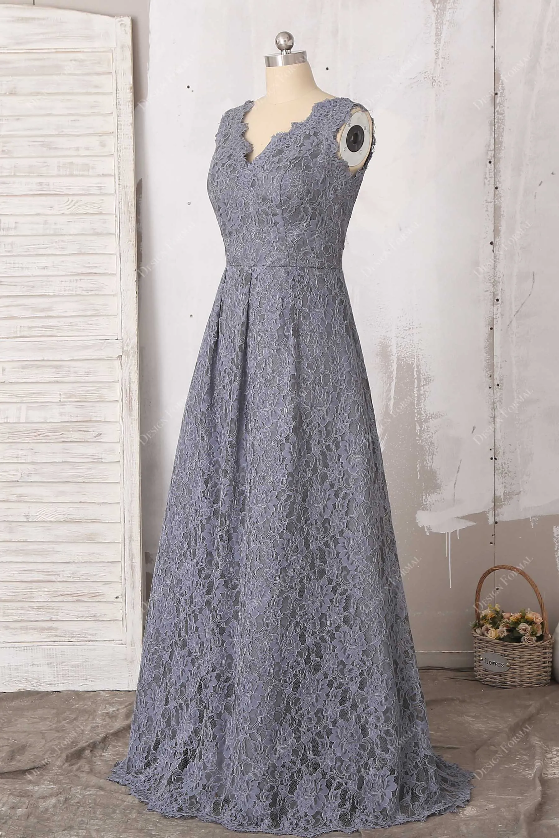 Grey Lace Scalloped V-neck Sleeveless Floor Length Formal Dress