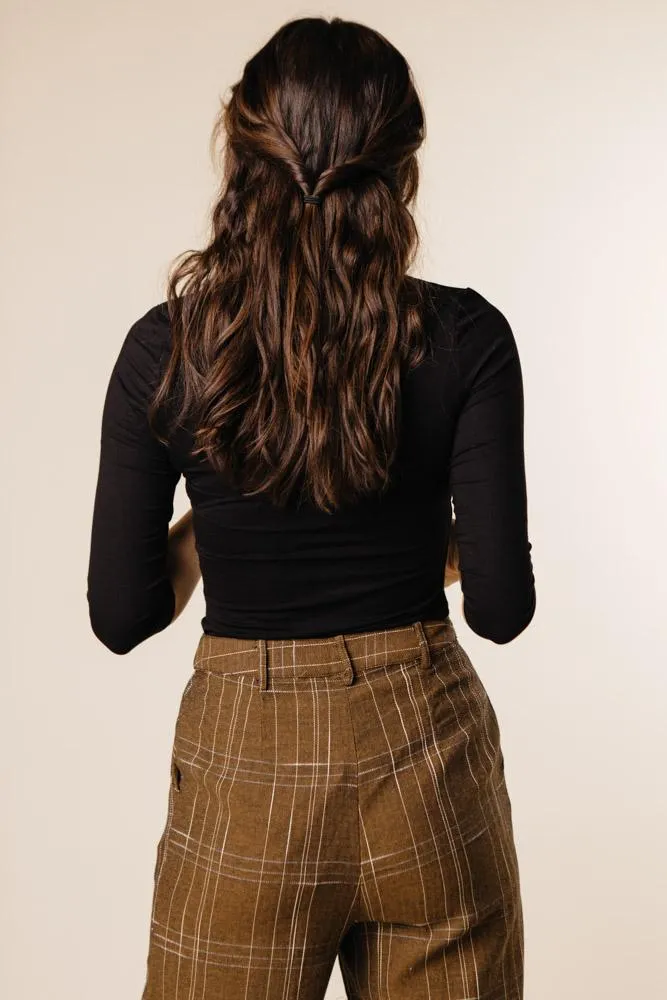 This Chic Black Mock Neck Top